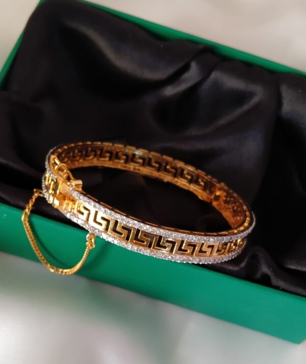 (Goldplated premium quality Jatao Bangle)