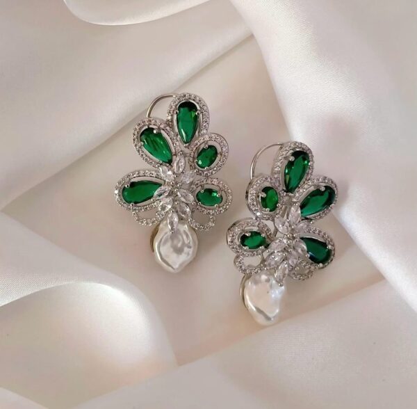 Indian American Green Diamond earrings