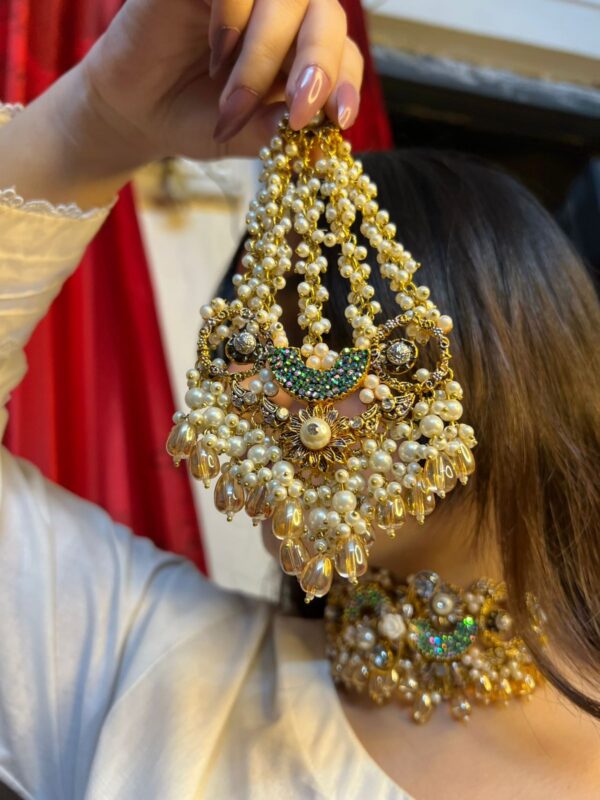 Set includes earrings teeka Jhoomar adjustable ring Choker